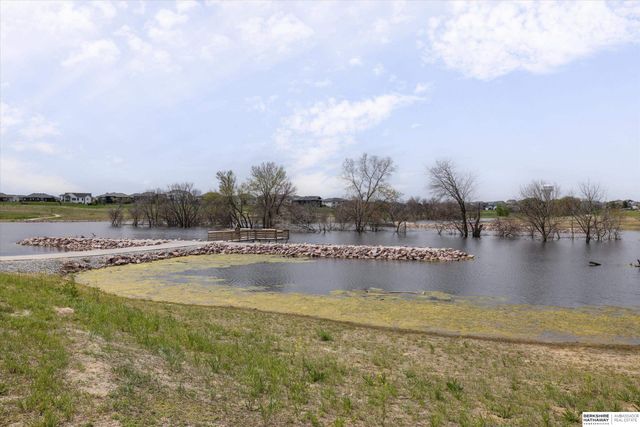 12005 S 210th Street, Gretna, NE 68028