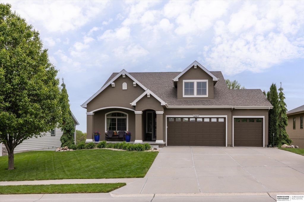 12005 S 210th Street, Gretna, NE 68028