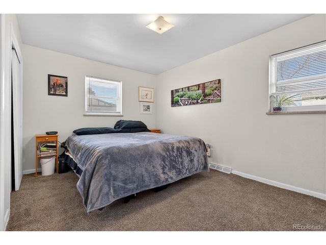 1231 W Radcliff Ave, Englewood, CO 80110