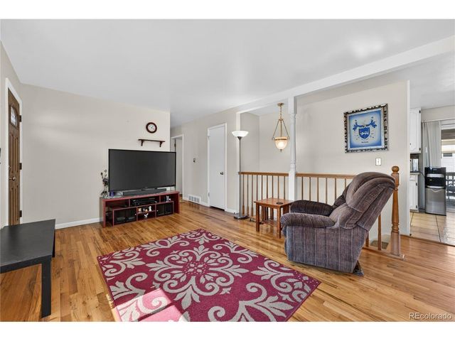 1231 W Radcliff Ave, Englewood, CO 80110