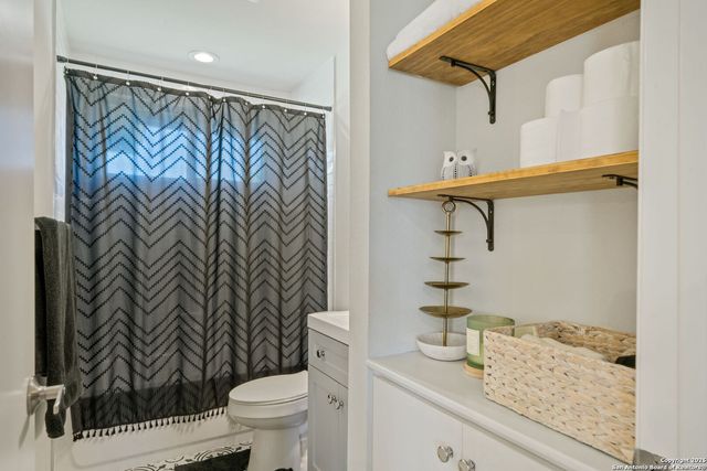 3634 Du Barry, San Antonio, TX 78219