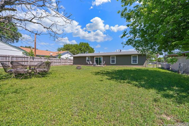 3634 Du Barry, San Antonio, TX 78219