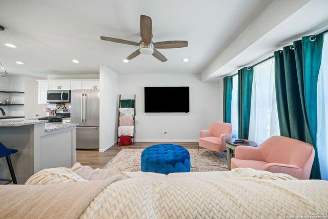 3634 Du Barry, San Antonio, TX 78219