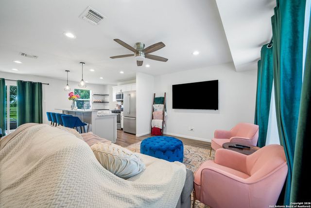 3634 Du Barry, San Antonio, TX 78219