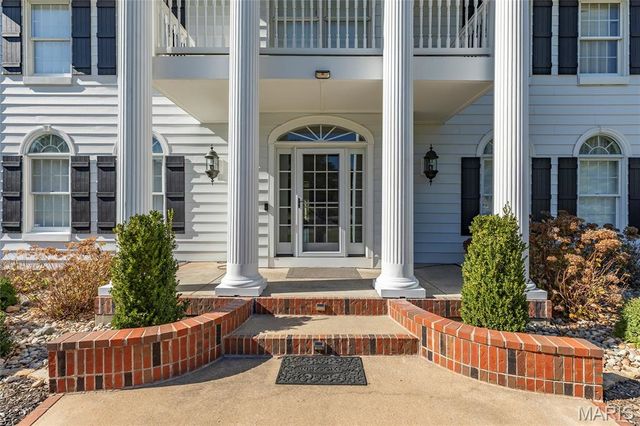 50 Crocknaraw Lane, Weldon Spring, MO 63304