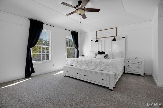 50 Crocknaraw Lane, Weldon Spring, MO 63304