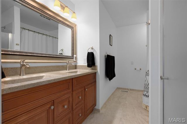 50 Crocknaraw Lane, Weldon Spring, MO 63304