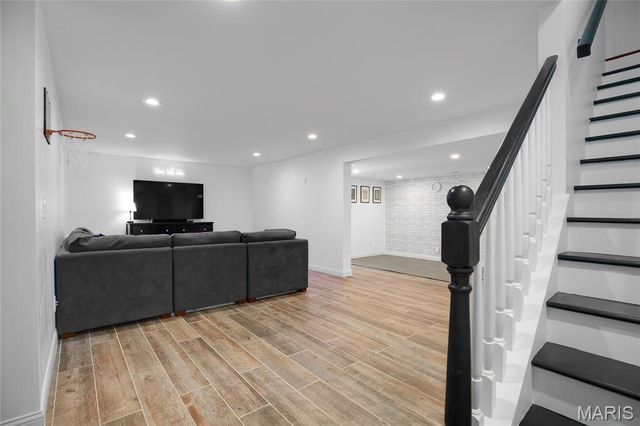 50 Crocknaraw Lane, Weldon Spring, MO 63304