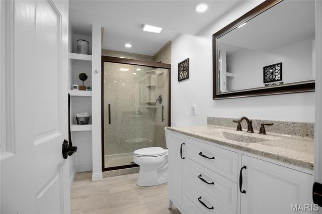 50 Crocknaraw Lane, Weldon Spring, MO 63304