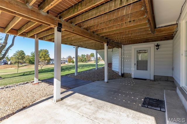 50 Crocknaraw Lane, Weldon Spring, MO 63304