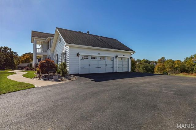 50 Crocknaraw Lane, Weldon Spring, MO 63304