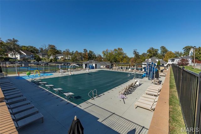 50 Crocknaraw Lane, Weldon Spring, MO 63304