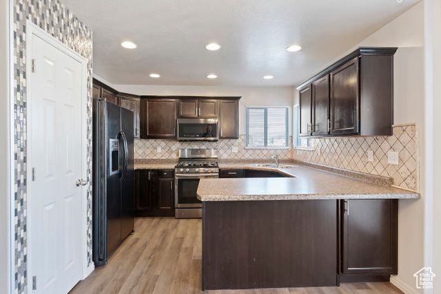 3166 W 5625 S, Roy, UT 84067