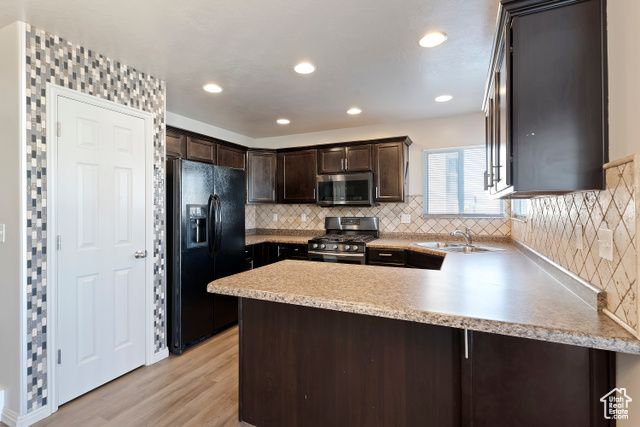 3166 W 5625 S, Roy, UT 84067