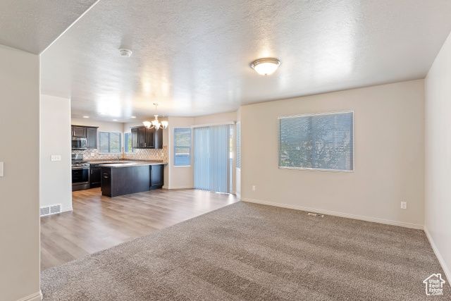 3166 W 5625 S, Roy, UT 84067