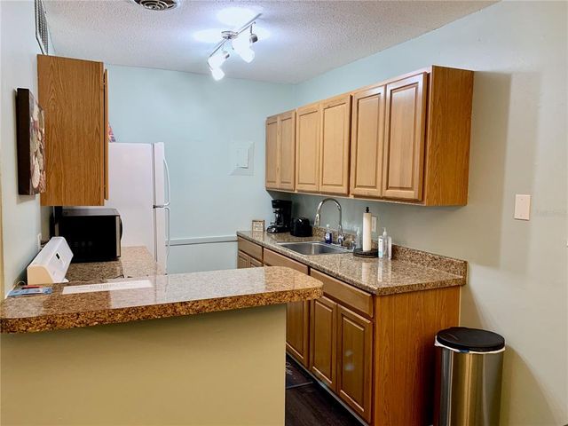 1700 SW 16TH COURT B5, Gainesville, FL 32608