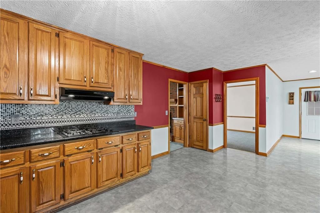 Image 28 of property listing at 1300 Smithdale Road, Cumming, GA 30040