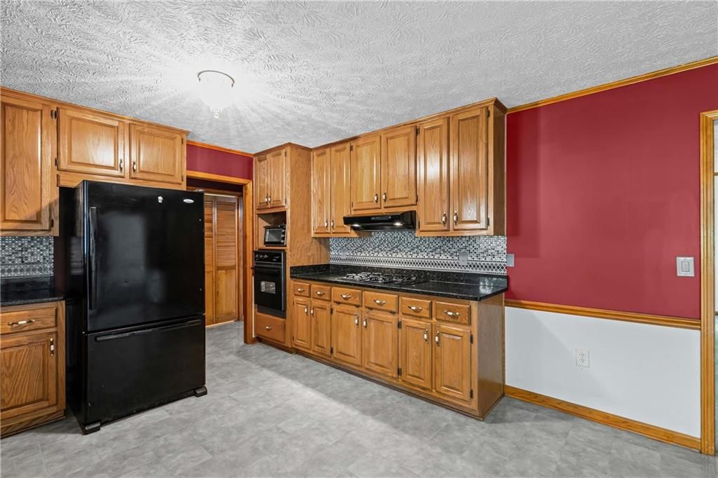 Image 29 of property listing at 1300 Smithdale Road, Cumming, GA 30040