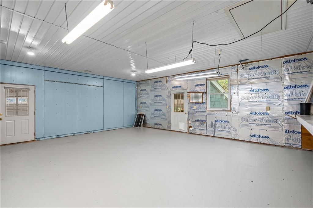 Image 33 of property listing at 1300 Smithdale Road, Cumming, GA 30040