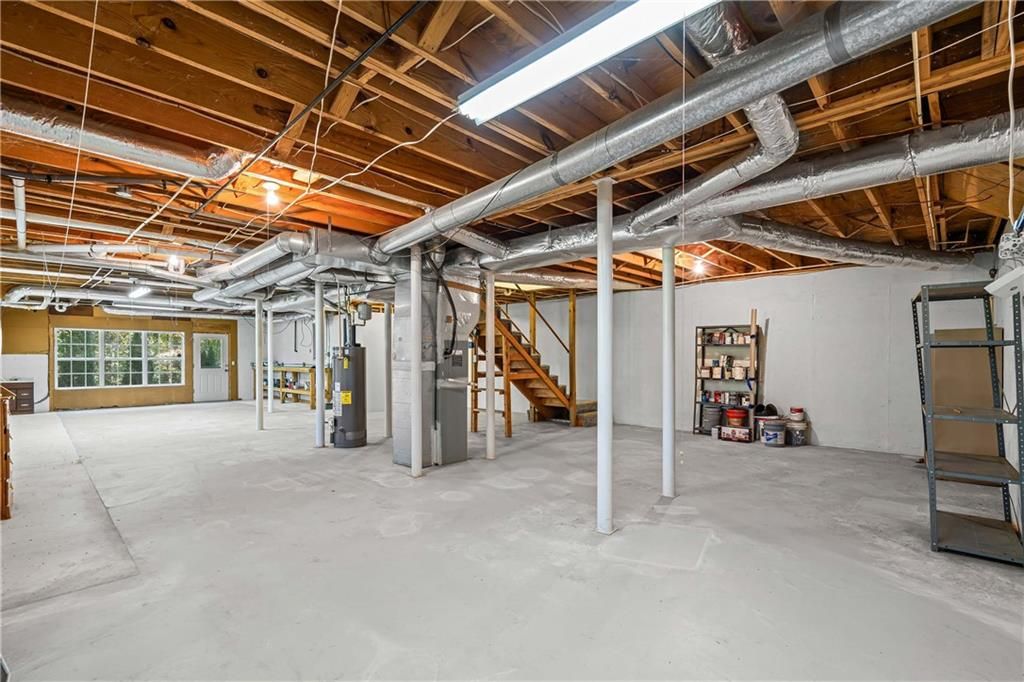 Image 37 of property listing at 1300 Smithdale Road, Cumming, GA 30040