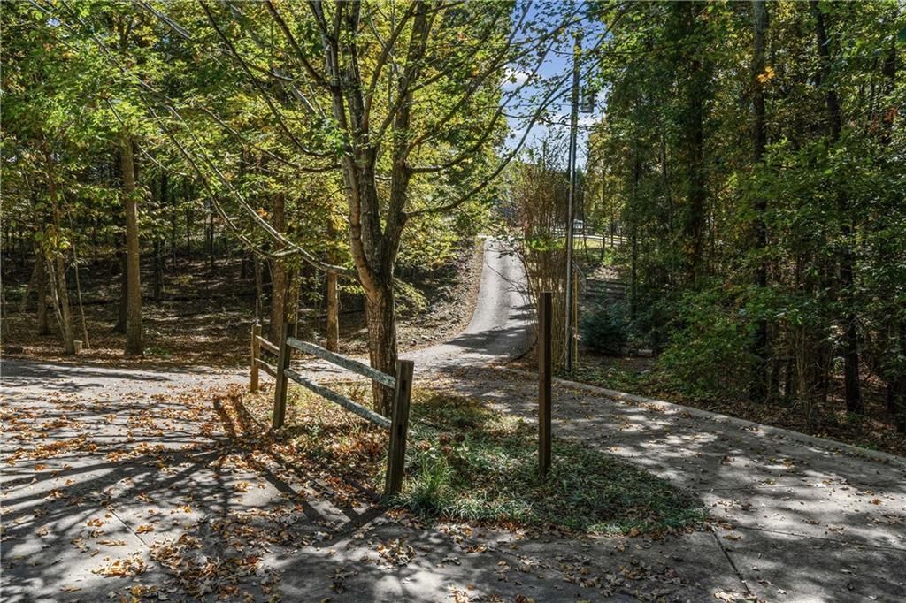 Image 43 of property listing at 1300 Smithdale Road, Cumming, GA 30040