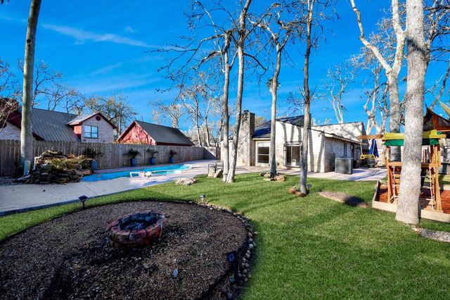 1710 Wildwood Lane, Richmond, TX 77406