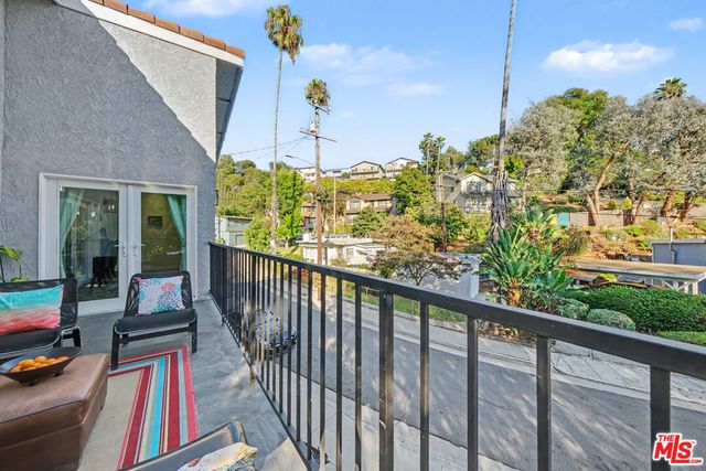 2655 Saxon Drive, Los Angeles, CA 90065
