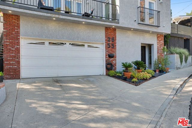 2655 Saxon Drive, Los Angeles, CA 90065
