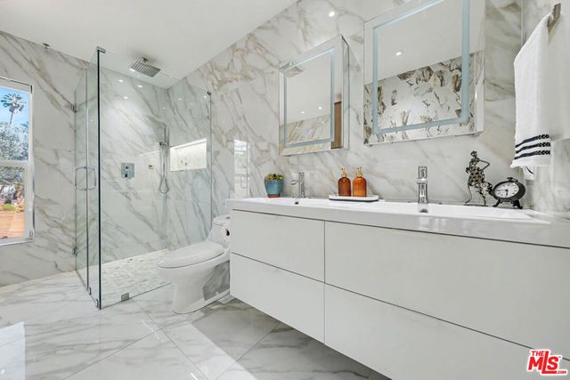 2655 Saxon Drive, Los Angeles, CA 90065