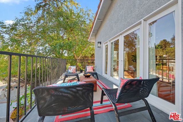 2655 Saxon Drive, Los Angeles, CA 90065