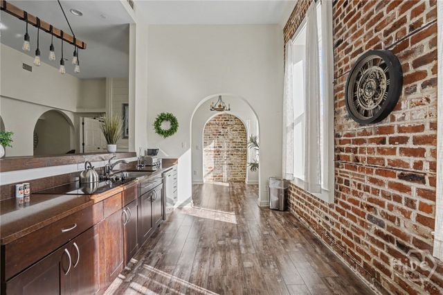 110 Barnard Street 213, Savannah, GA 31401