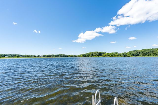 14295 Peninsula Drive, Galesburg, MI 49053