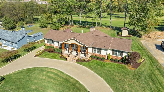 152 Fairways Dr, Hendersonville, TN 37075