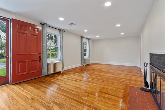 14 Gleason Rd, Lexington, MA 02420