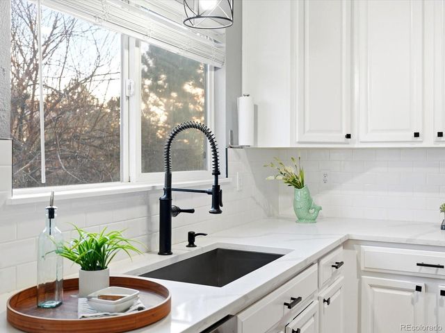 22286 E Belleview Lane, Aurora, CO 80015