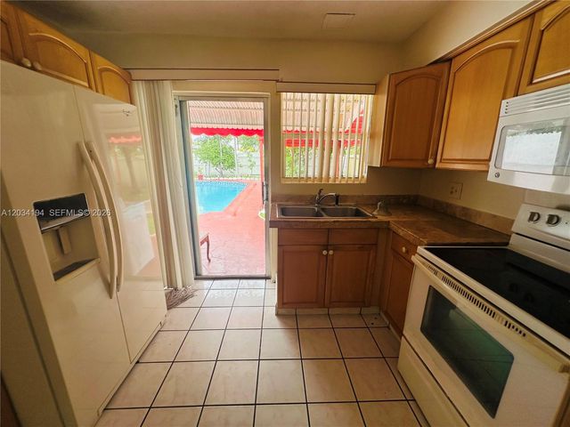1215 S 24th Avenue 0, Hollywood, FL 33020