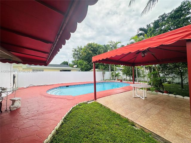 1215 S 24th Avenue 0, Hollywood, FL 33020