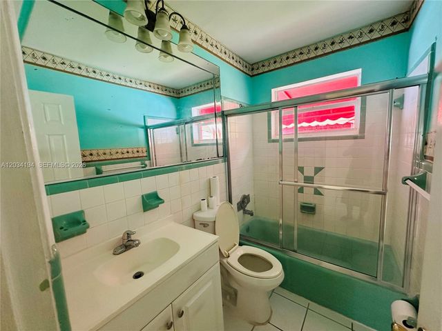 1215 S 24th Avenue 0, Hollywood, FL 33020