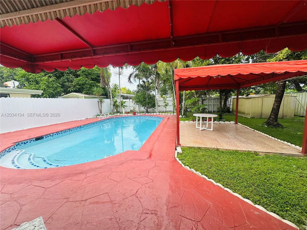 1215 S 24th Avenue 0, Hollywood, FL 33020