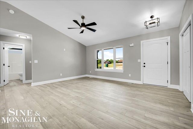 183 Nevada Avenue, Marysville, MI 48040