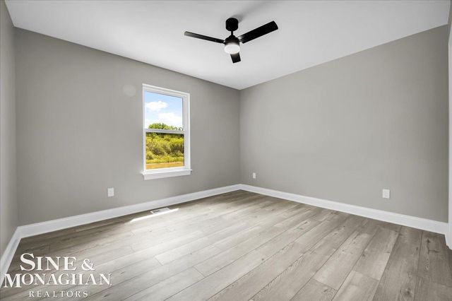 183 Nevada Avenue, Marysville, MI 48040