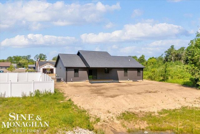 183 Nevada Avenue, Marysville, MI 48040