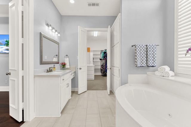 6400 VILLAGE SPRINGS Drive, Plano, TX 75024