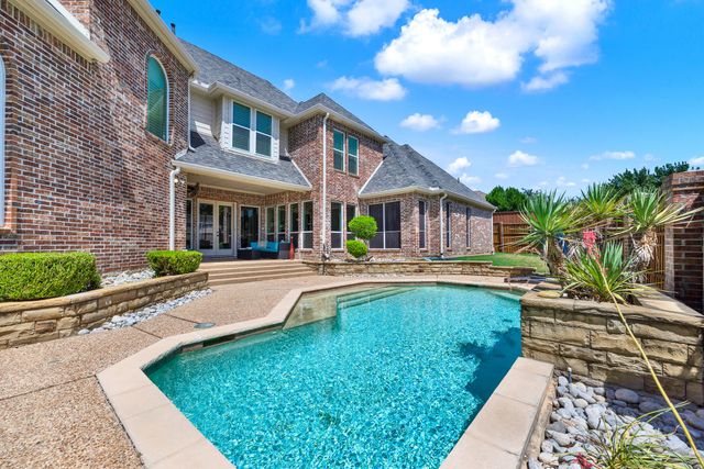 6400 VILLAGE SPRINGS Drive, Plano, TX 75024