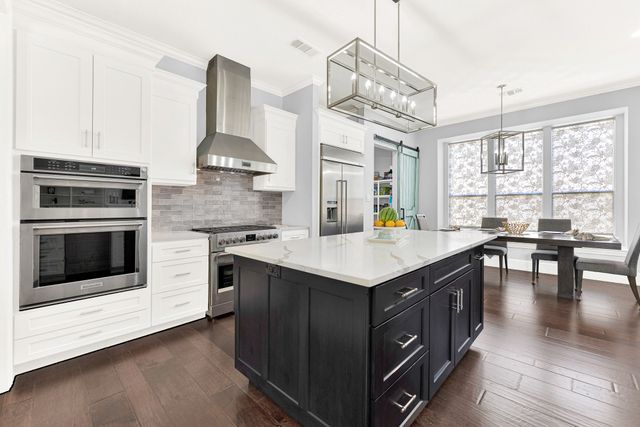 6400 VILLAGE SPRINGS Drive, Plano, TX 75024
