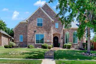 6400 VILLAGE SPRINGS Drive, Plano, TX 75024