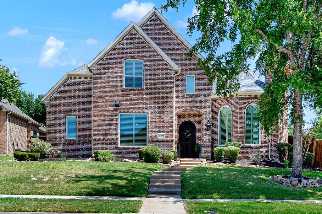 6400 VILLAGE SPRINGS Drive, Plano, TX 75024