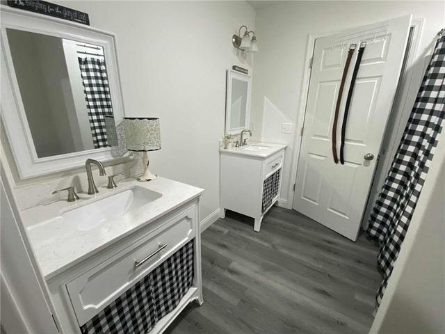 305 Estates Drive, Green Forest, AR 72638