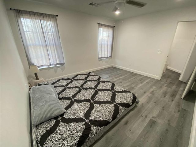 305 Estates Drive, Green Forest, AR 72638