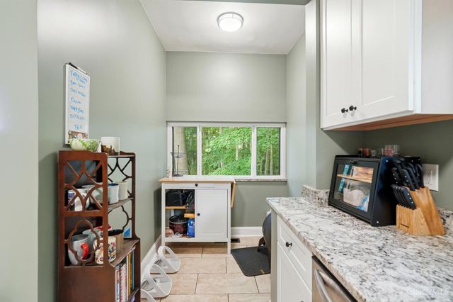 5575 Stewart Avenue, Columbia Twp, OH 45227